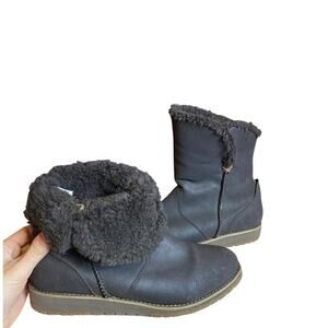 Black Emu Merino Wool Suede Ankle Boots Unisex 9